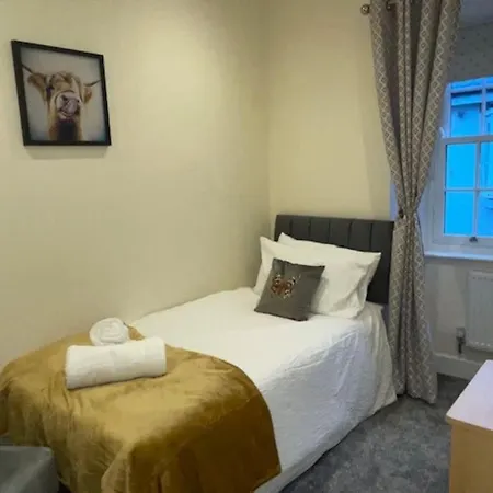 Cosy Cottage In Central Kendal With Parking! Экстерьер фото