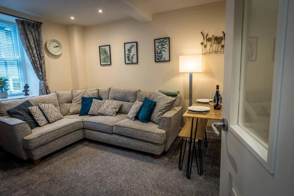 Cosy In With Parking! *